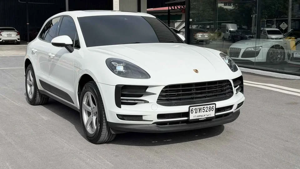 2020 Porsche Macan I 2