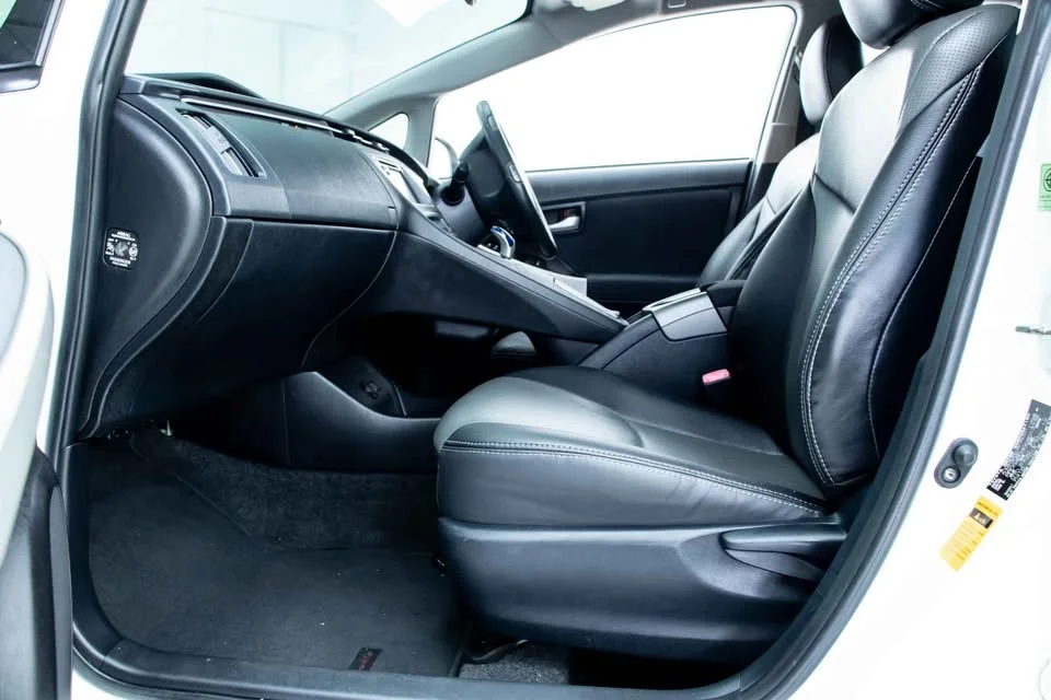 2014 Toyota Prius III 3