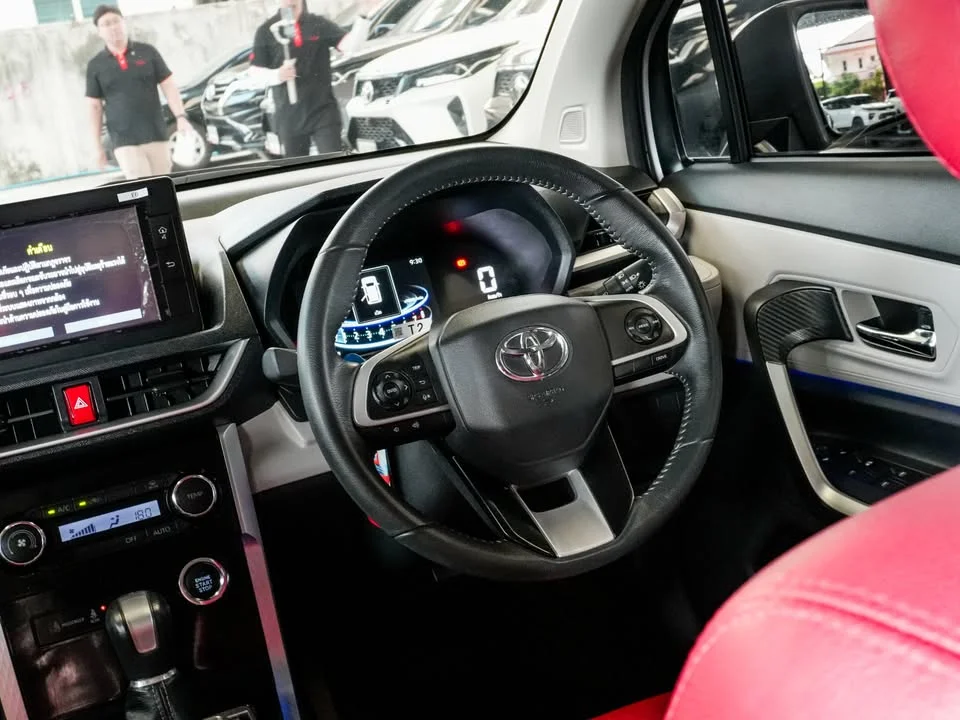 2023 Toyota Veloz III 3