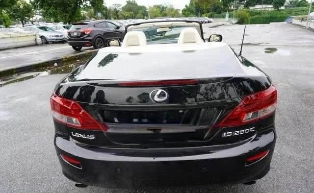 2011 Lexus IS II 2