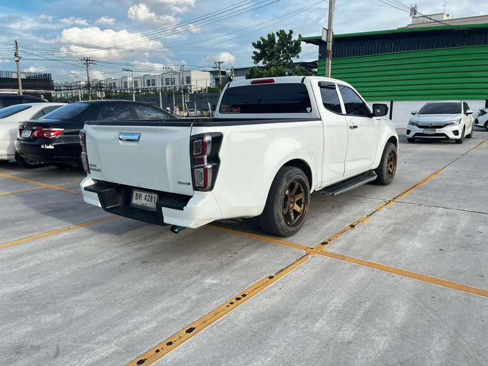 2020 Isuzu D-Max III (RG) 3