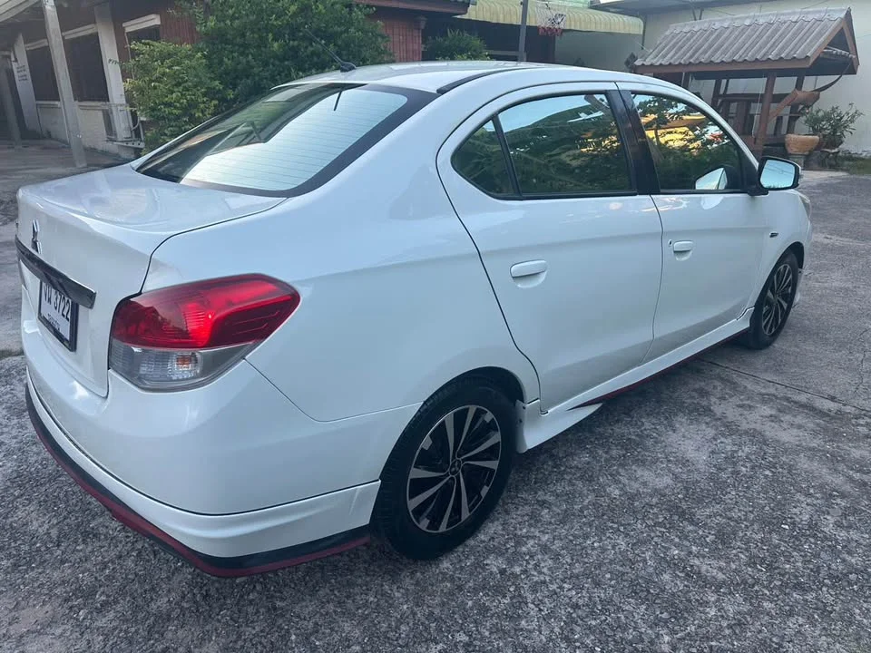 2015 Mitsubishi Attrage VI 2