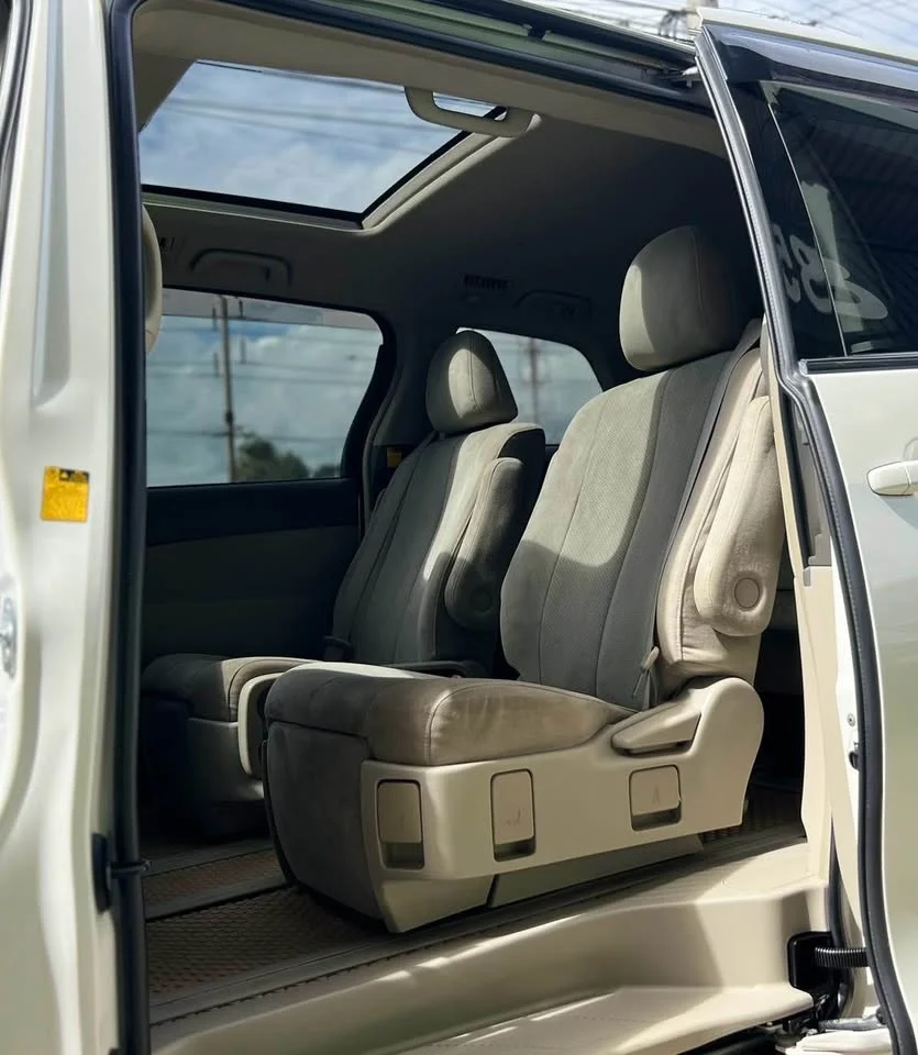 2008 Toyota Estima III 3