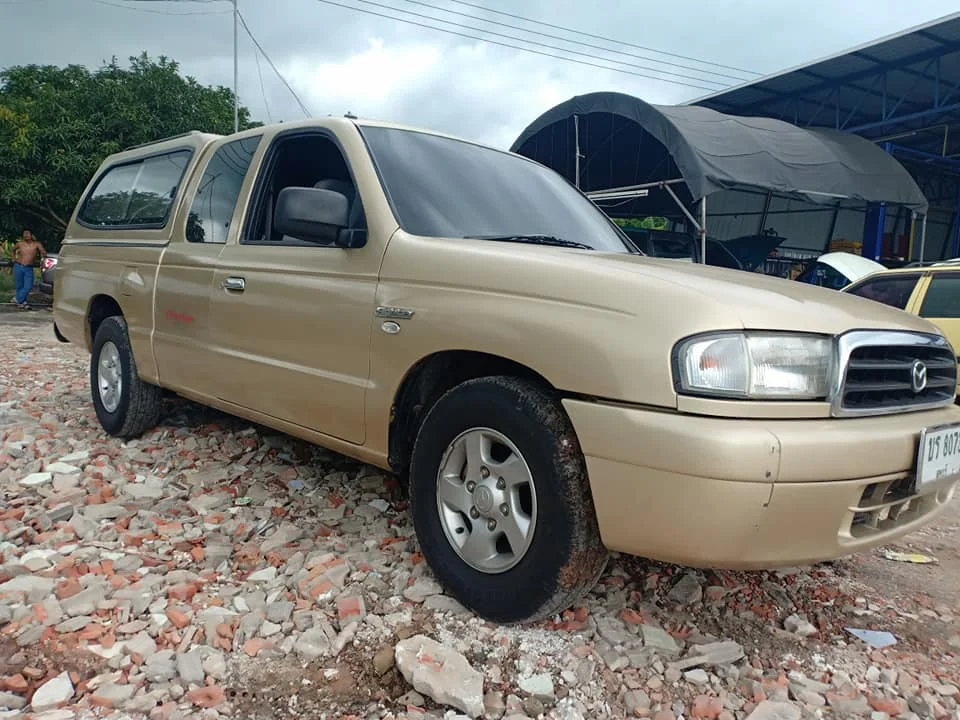2002 Mazda 2500 Fighter V 2