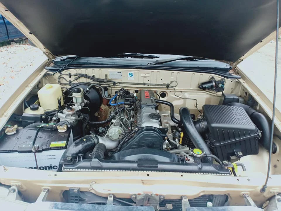 2002 Mazda 2500 Fighter V 3