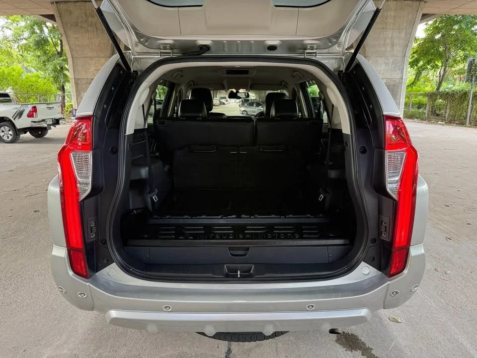 2016 Mitsubishi Pajero Sport III 2