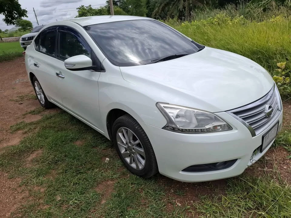2013 Nissan Sylphy III (B17) 3