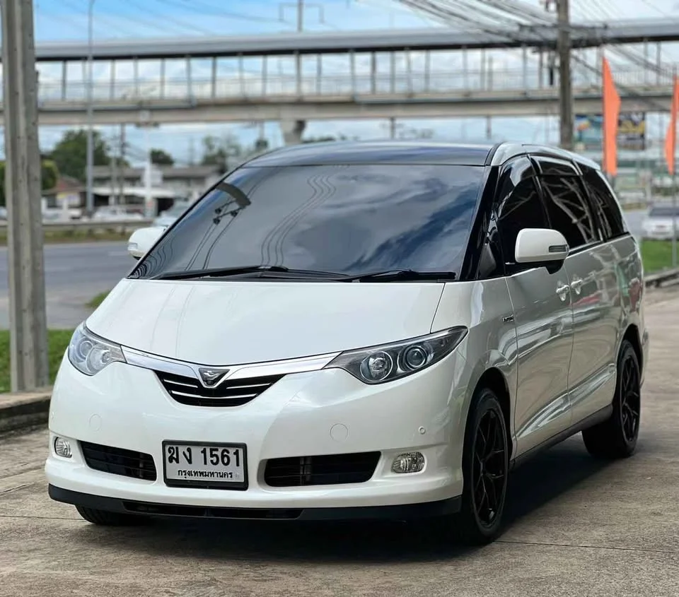 2008 Toyota Estima III 2