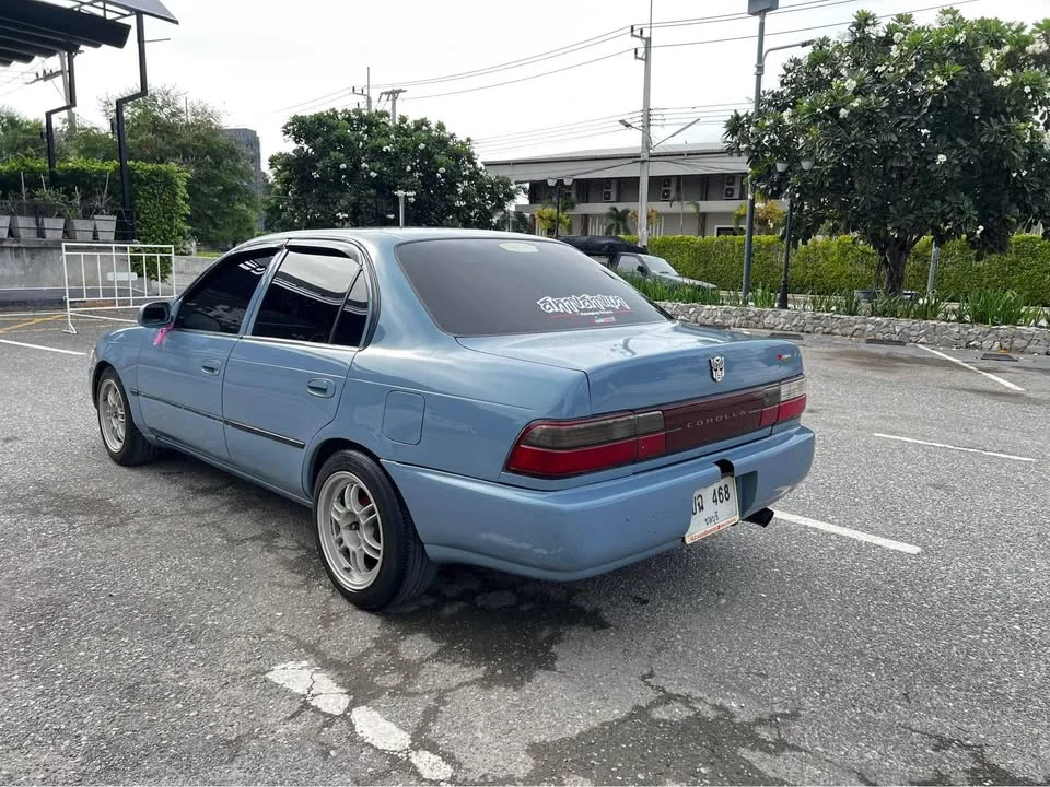 Toyota Corolla Altis VII (E100) 3