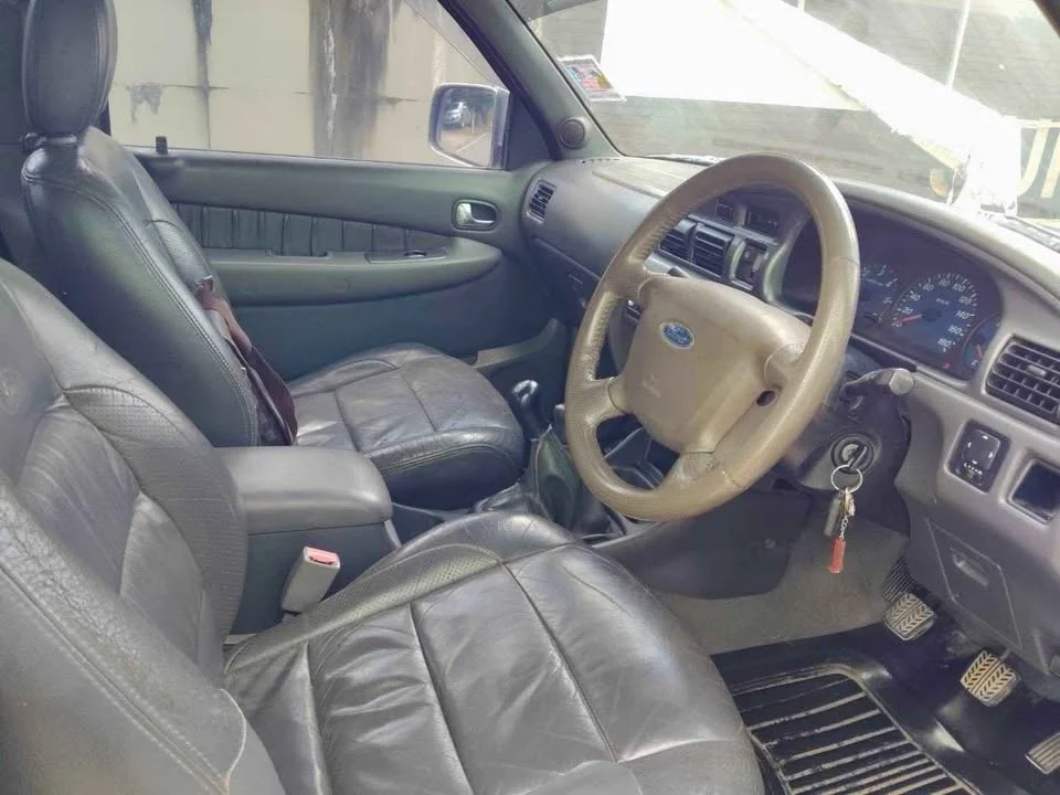 2003 Mazda 2500 Fighter V 3