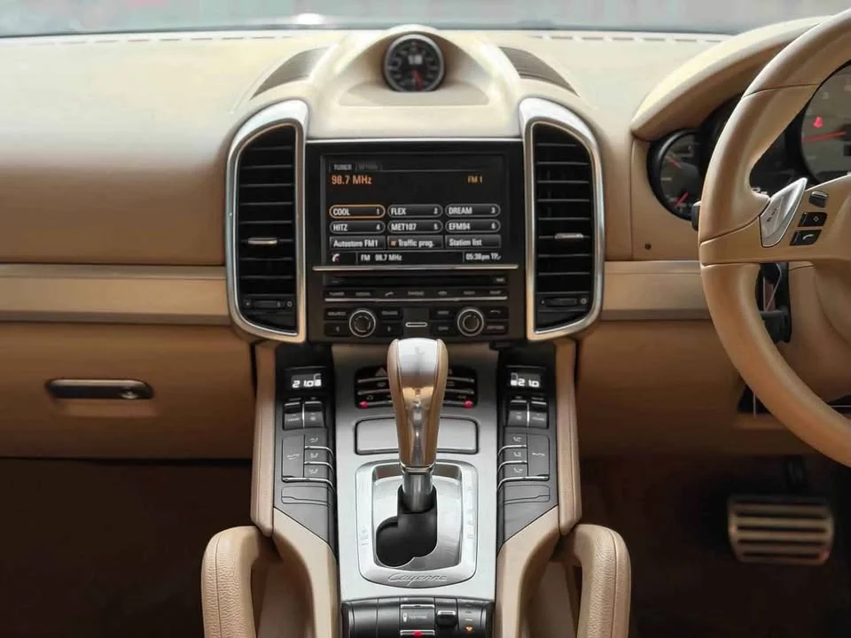 2014 Porsche Cayenne II 2