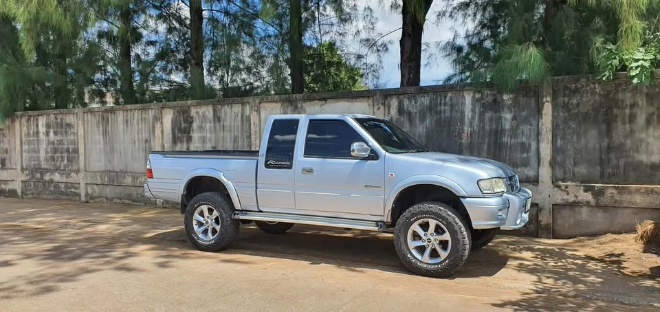 2001 Isuzu Faster Dragon Eyes III 3