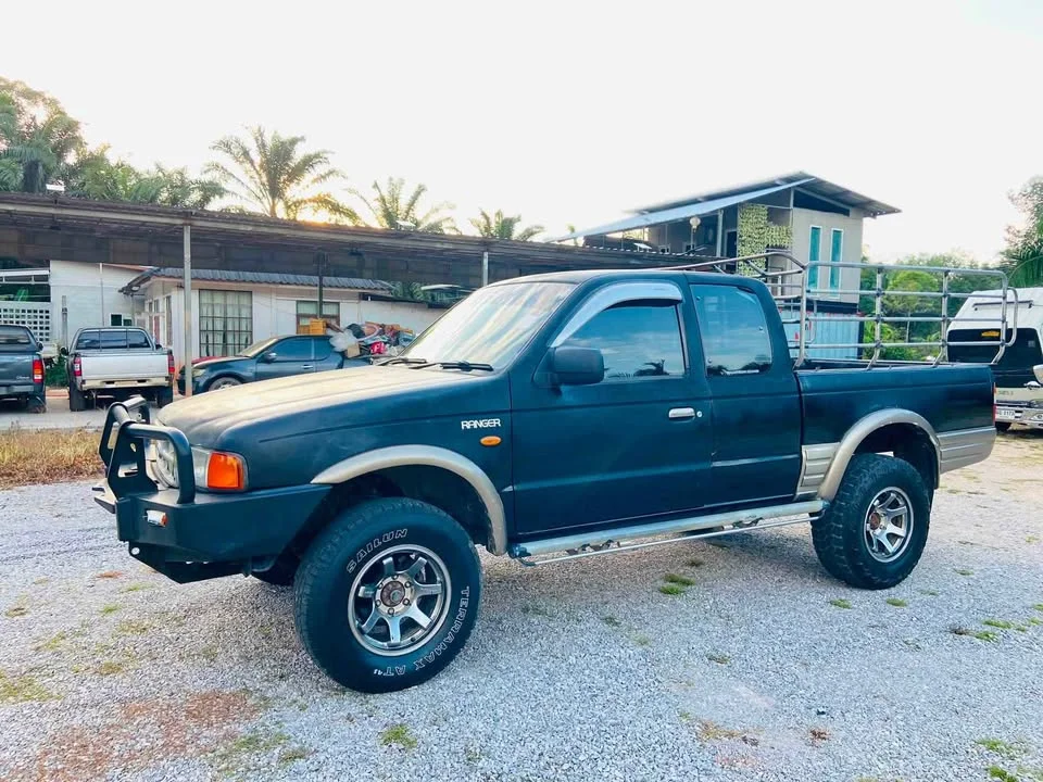 2002 Ford Ranger I 3