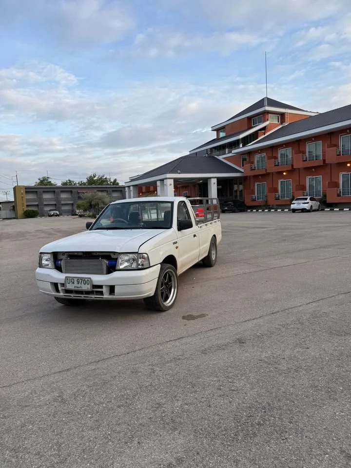 2004 Ford Ranger I 3