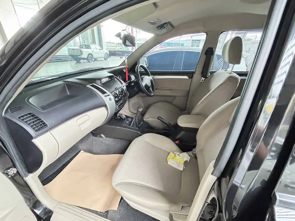 2011 Mitsubishi Pajero Sport II 3