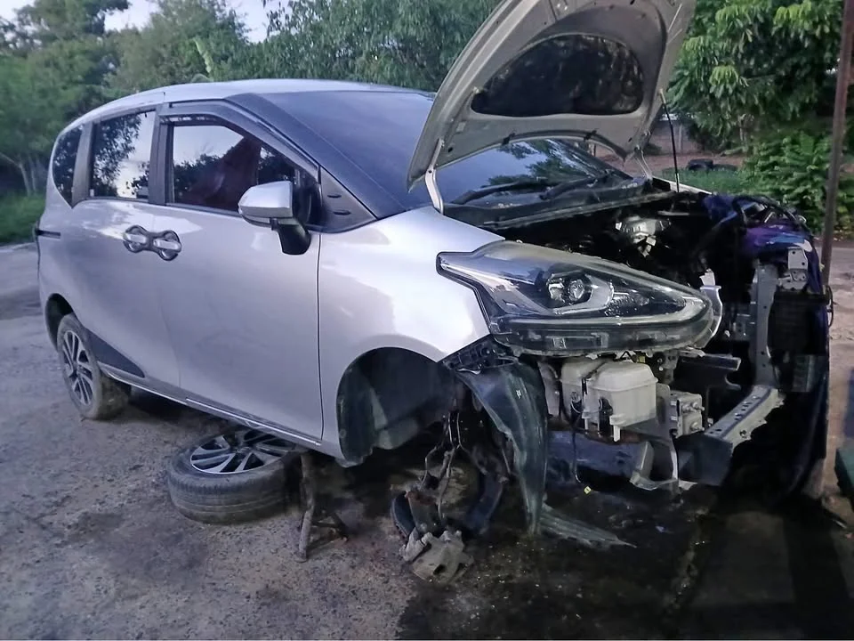 2017 Toyota Sienta II 3