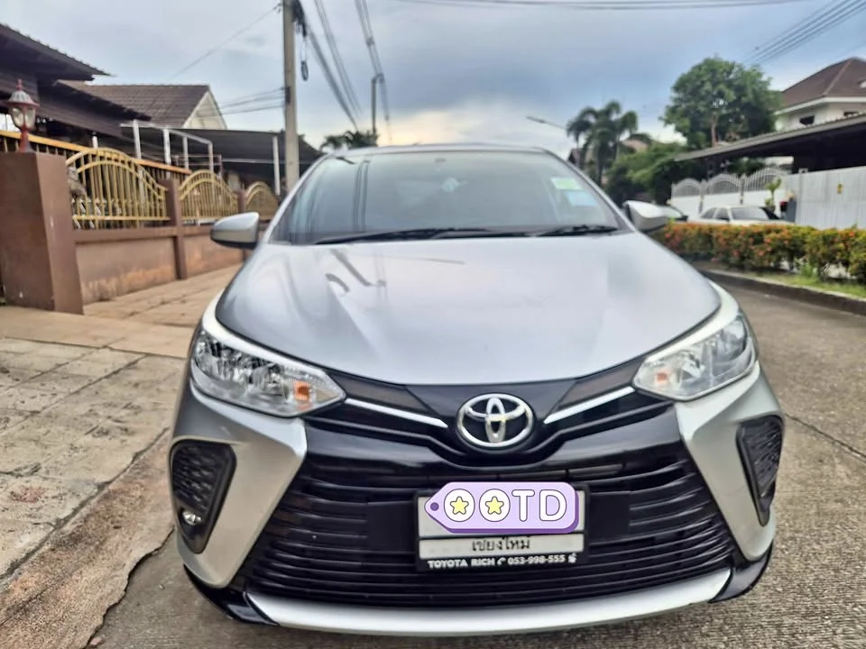 2022 Toyota Yaris ATIV III 2