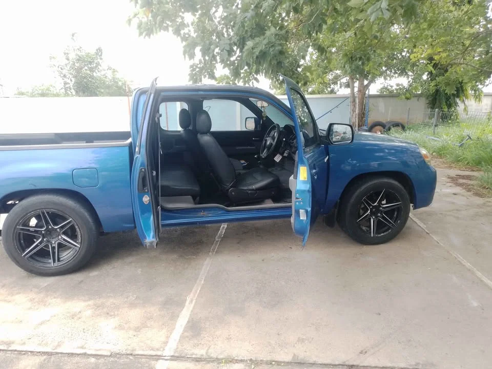2011 Mazda BT-Series I 3