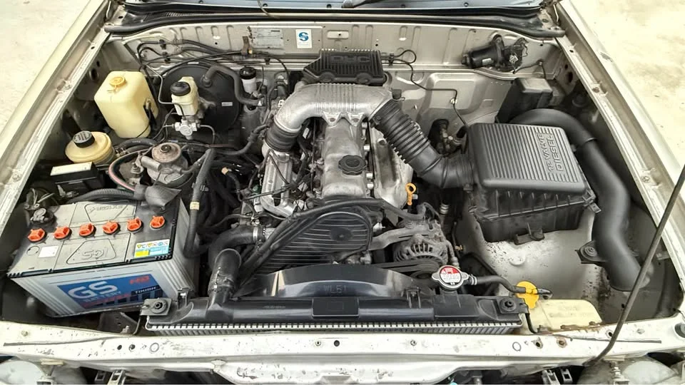 2002 Mazda 2500 Fighter V 3