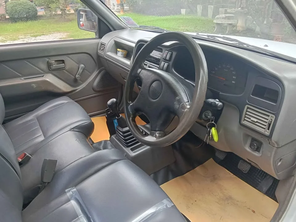 2000 Isuzu Faster Dragon Eyes III 2