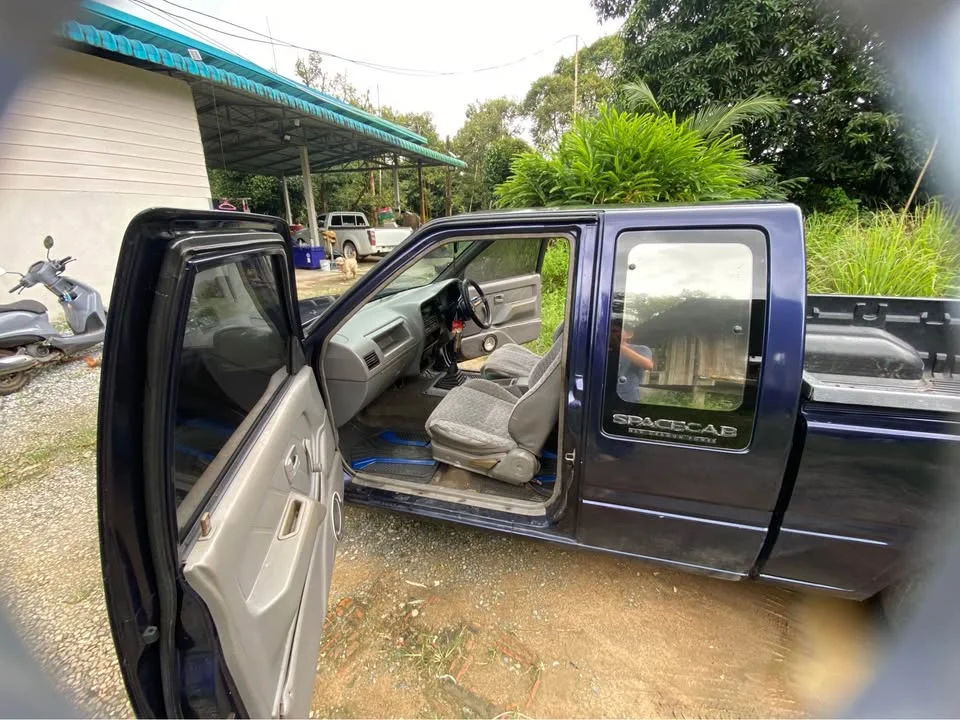 1997 Isuzu Faster Dragon Eyes III 2