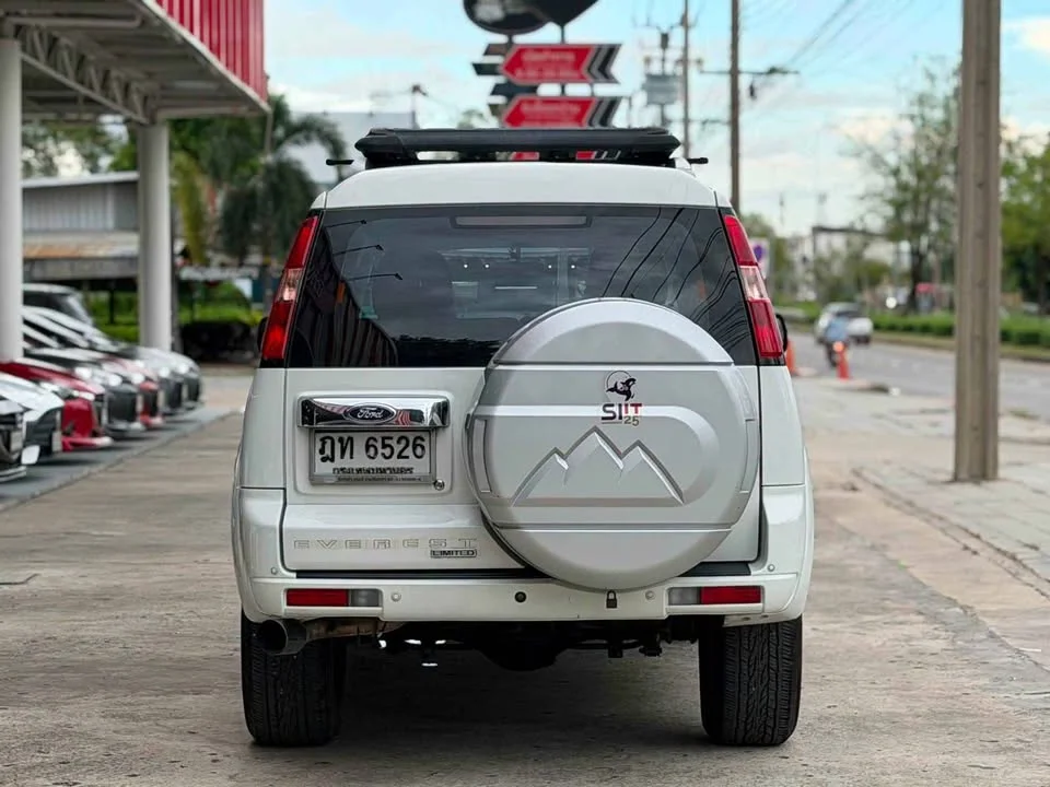 2010 Ford Everest I 2