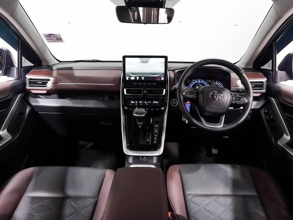 2024 Toyota Innova III 3