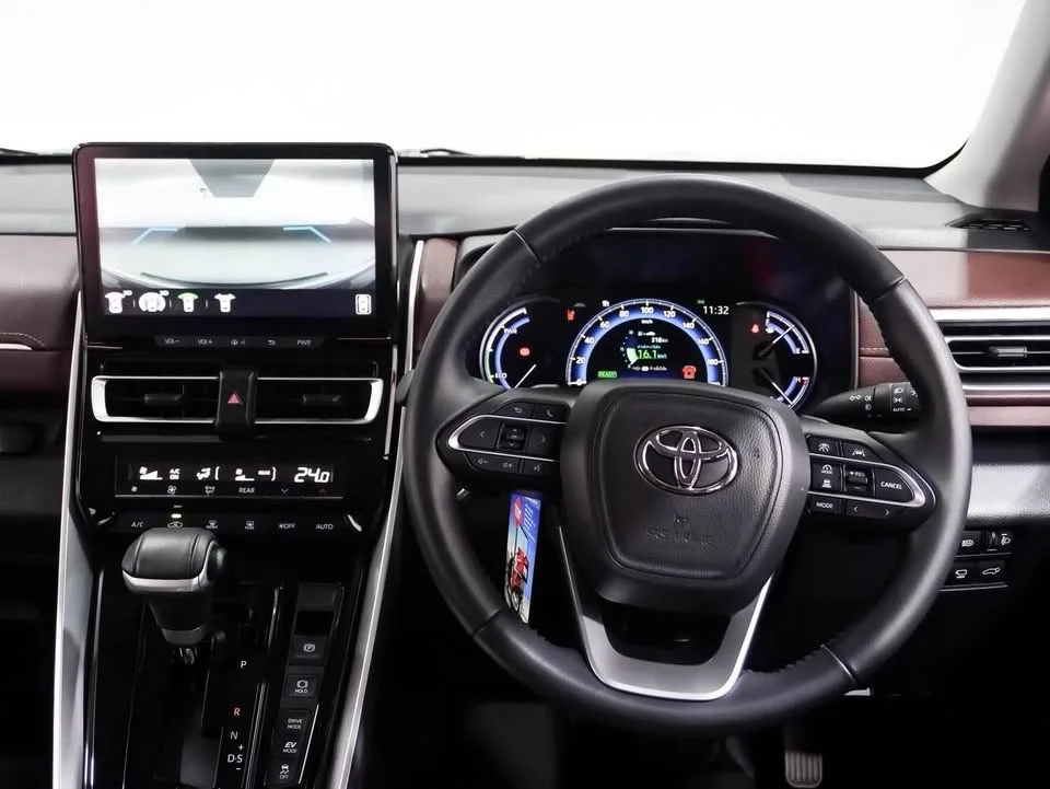 2024 Toyota Innova III 2