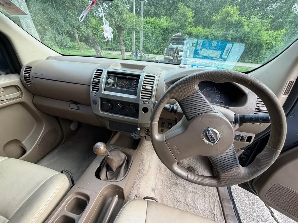 2009 Nissan Navara II 2