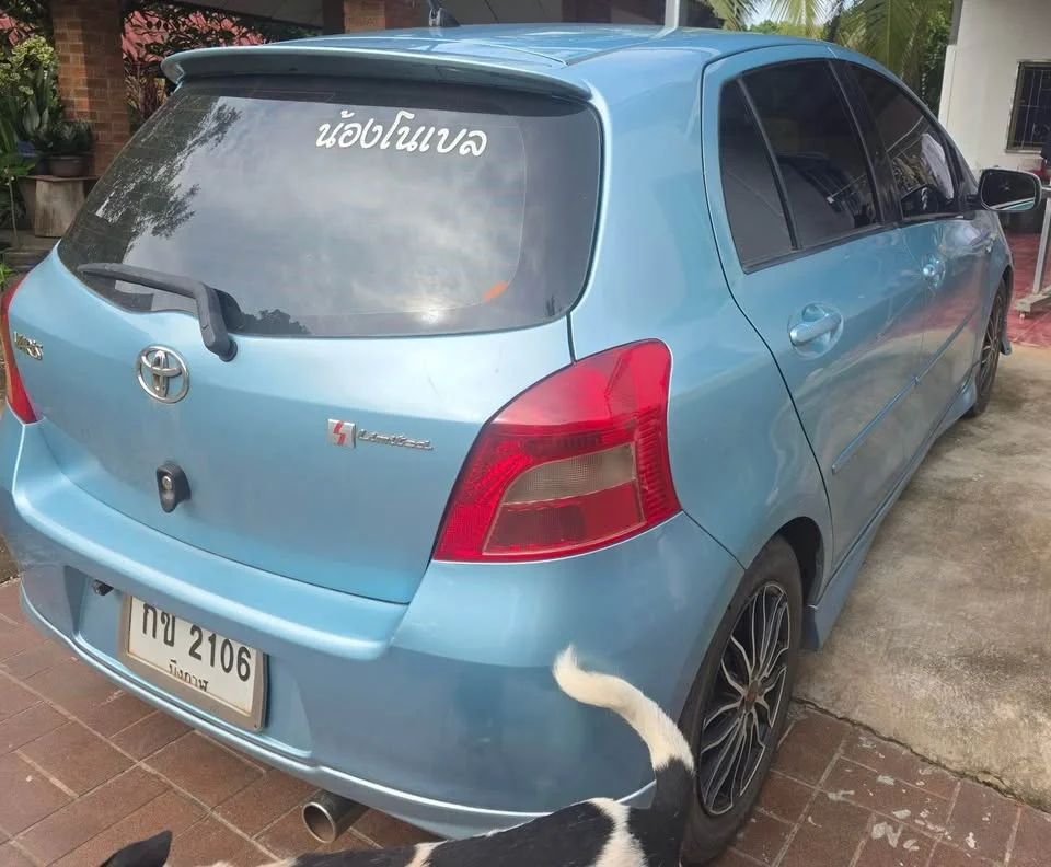 2007 Toyota Yaris II 2