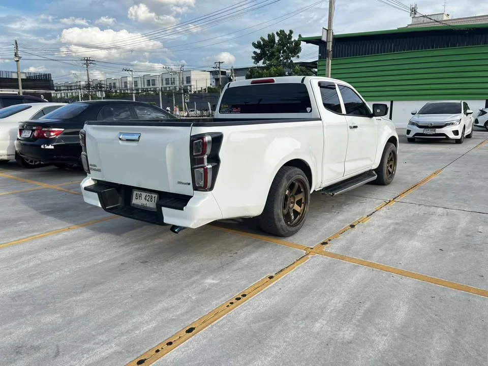 2020 Isuzu D-Max III (RG) 2