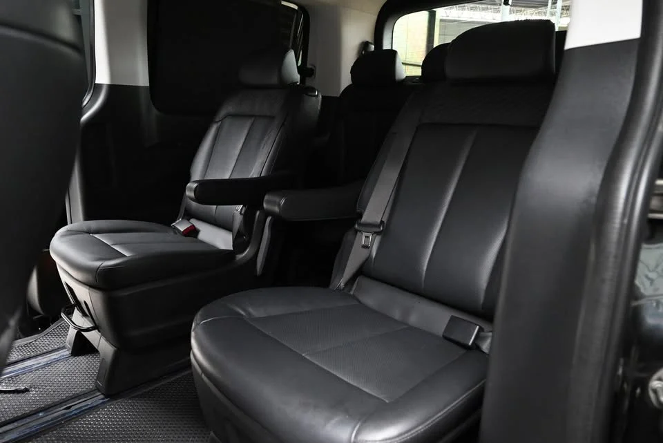 2022 Hyundai Staria US4 3