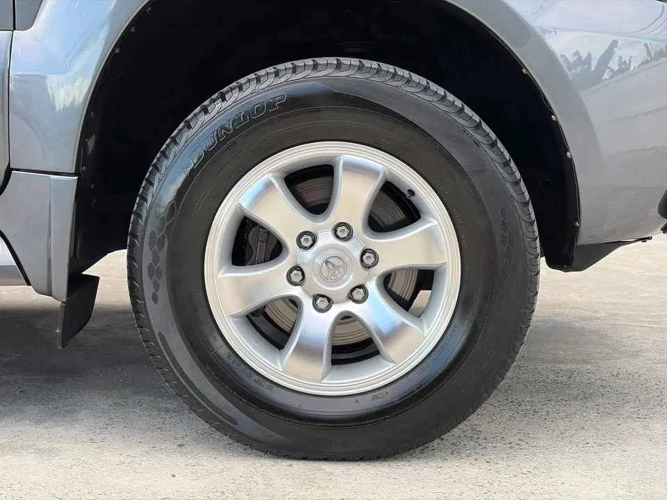 2003 Toyota Land Cruiser Prado J120 2