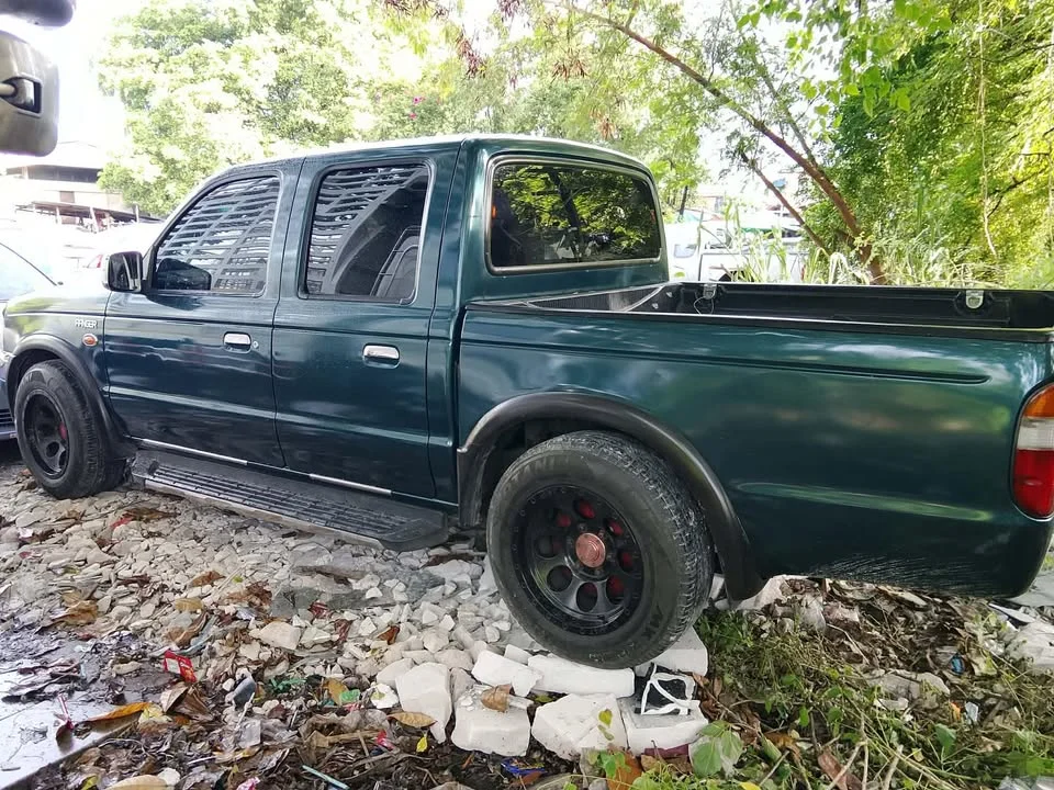 1990 Ford Ranger I 3