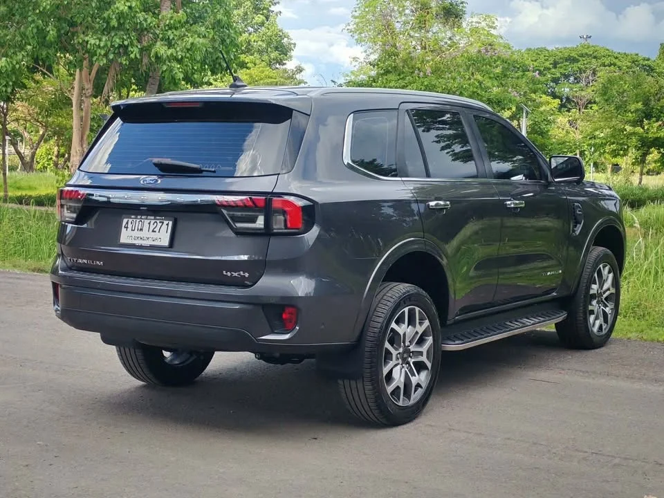 2022 Ford Everest III 2