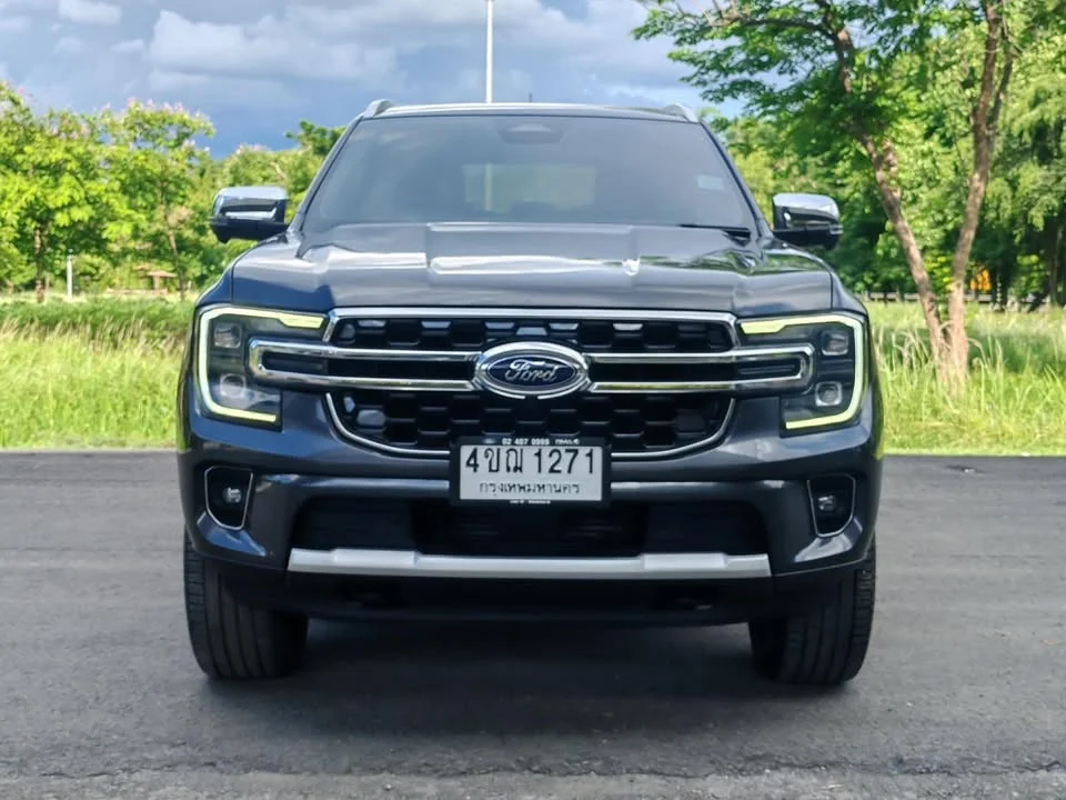 2022 Ford Everest III 3