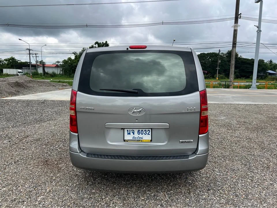 2012 Hyundai H-1 II 3