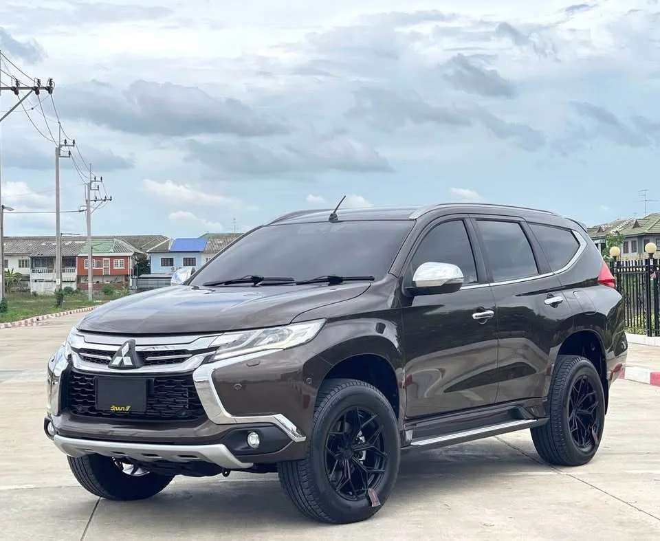 2017 Mitsubishi Pajero Sport III 2