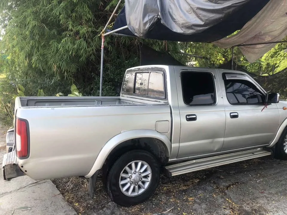 2010 Nissan Frontier I 3