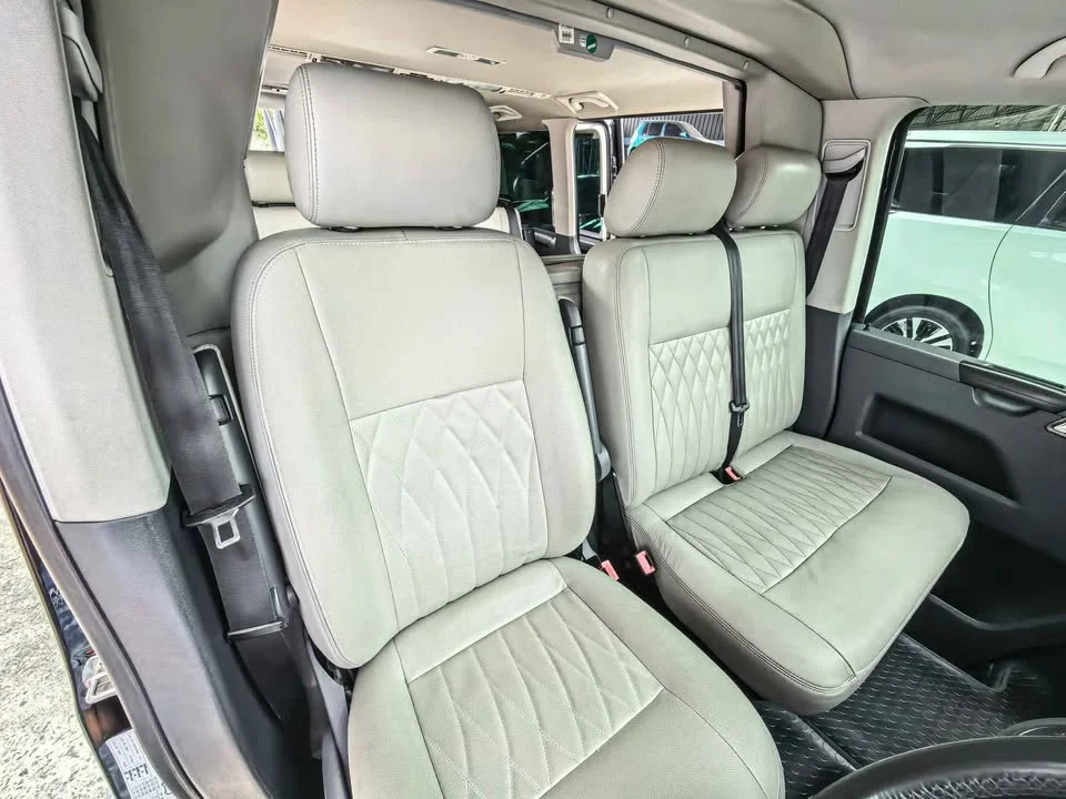 2014 Volkswagen Caravelle T5 3