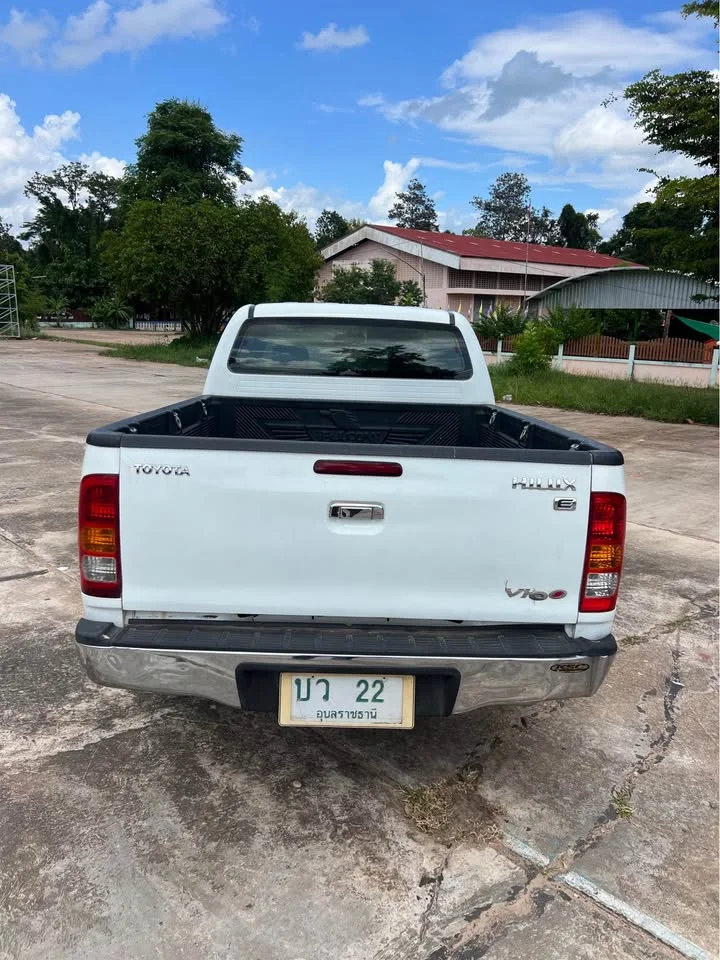 2005 Toyota Hilux VII 3