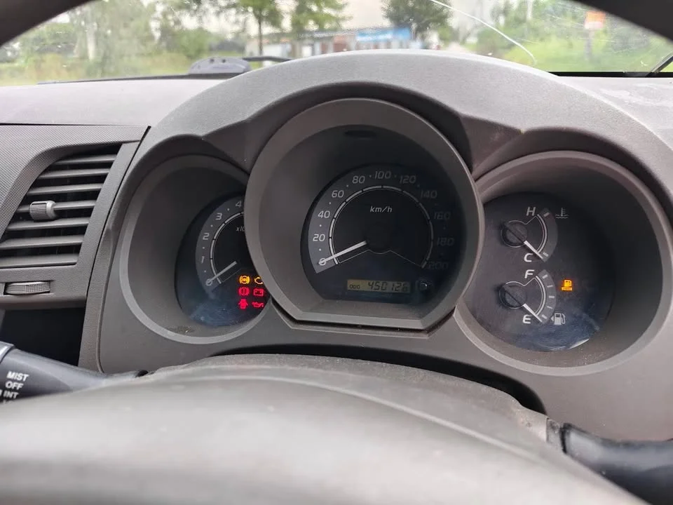 2010 Toyota Hilux VII 3