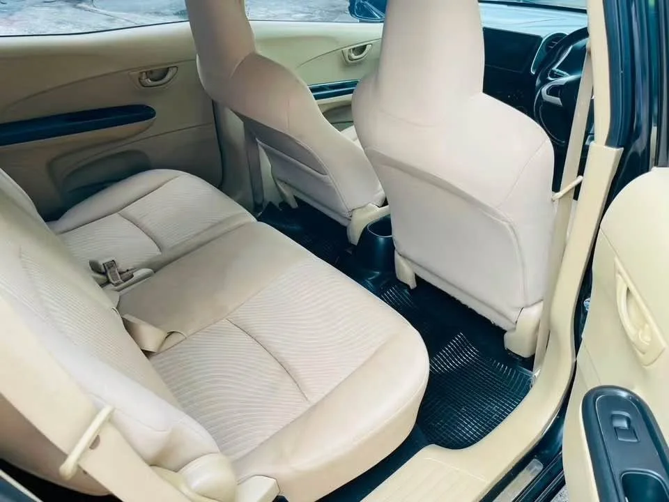 2015 Honda Mobilio II 3