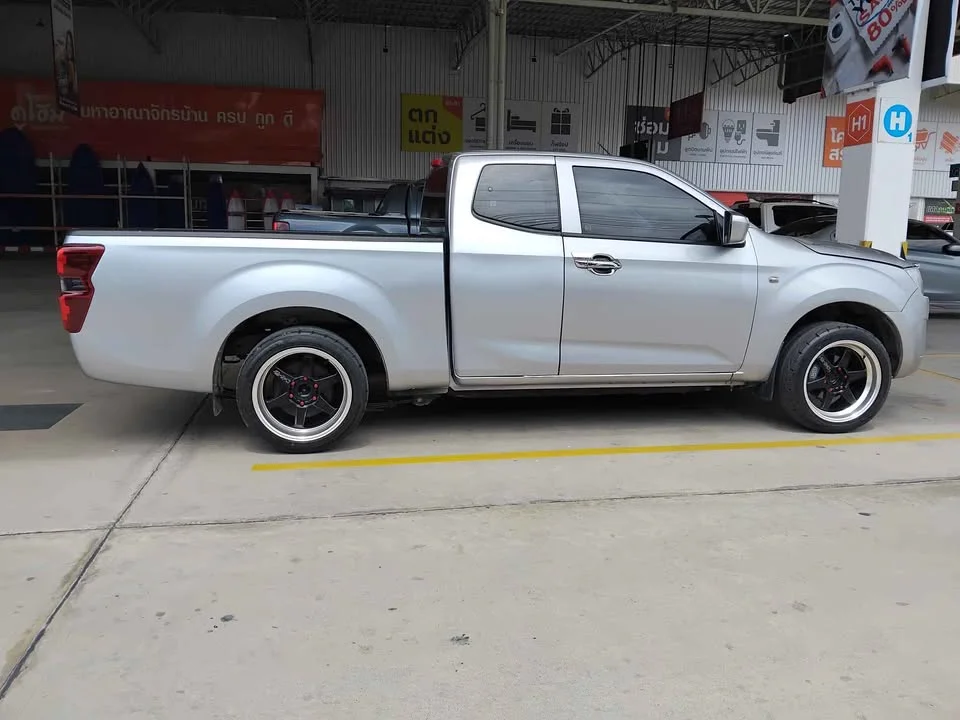 2020 Isuzu D-Max III (RG) 3