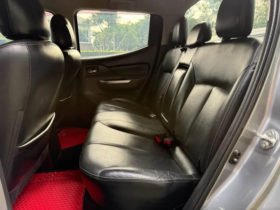2017 Mitsubishi Triton V 2