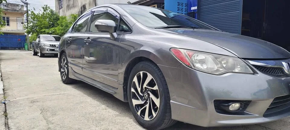 2011 Honda Civic VIII 3