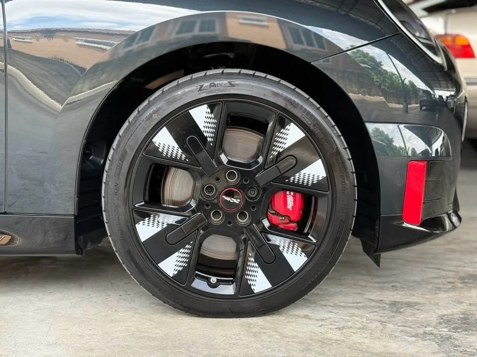 2025 Mini Hatch  III 3