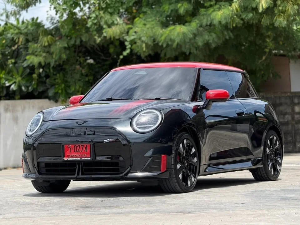 2025 Mini Hatch  III 2