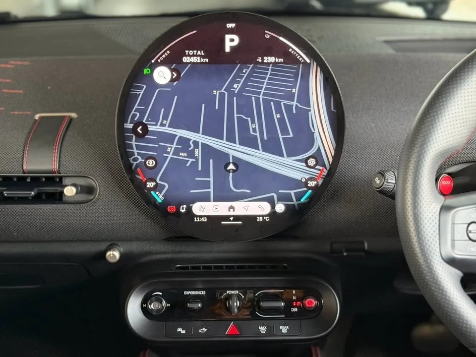 2025 Mini Hatch  III 3