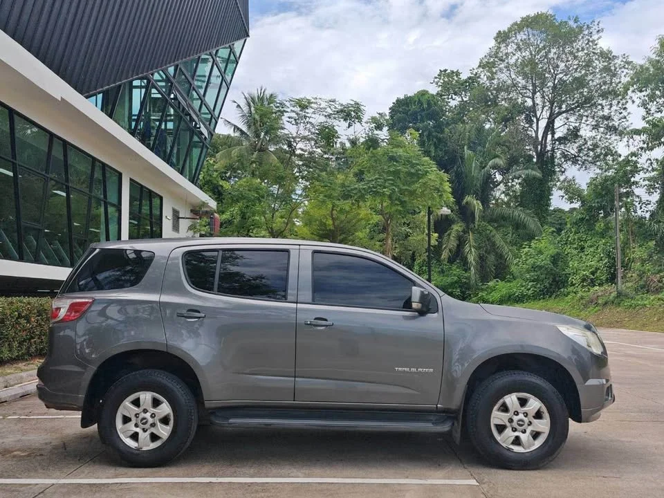 2013 Chevrolet TrailBlazer II 2